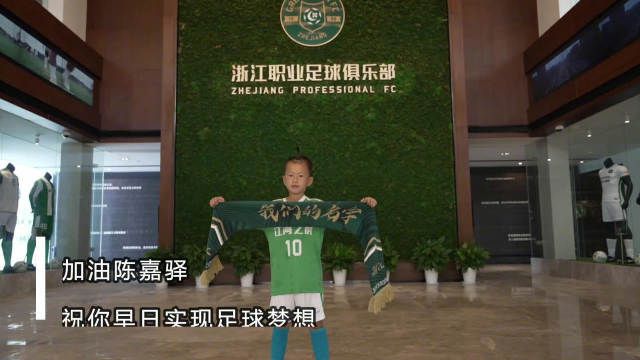 第76分钟，本-约翰逊后场长传，鲍文禁区内摆脱宽萨兜射得分，利物浦3-1西汉姆！